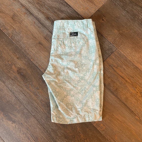 Union Mens Shorts - Picture 5 of 8